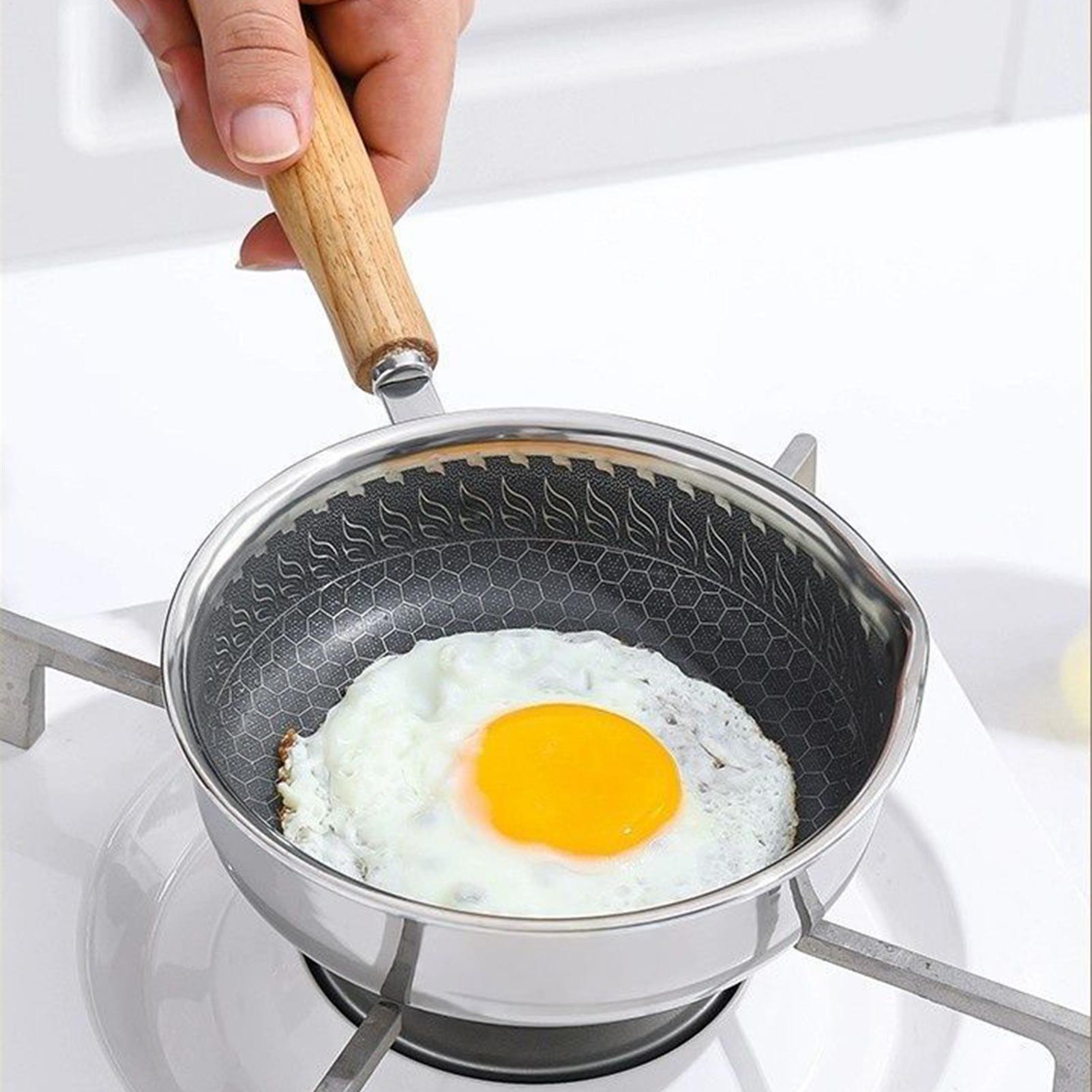 Mini patelnia nieprzywierająca – Egg Waffle Pan recenzja i cena